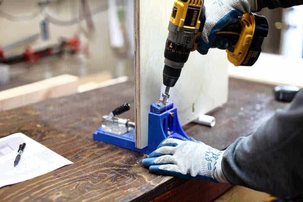 drilling pocket holes in plywood