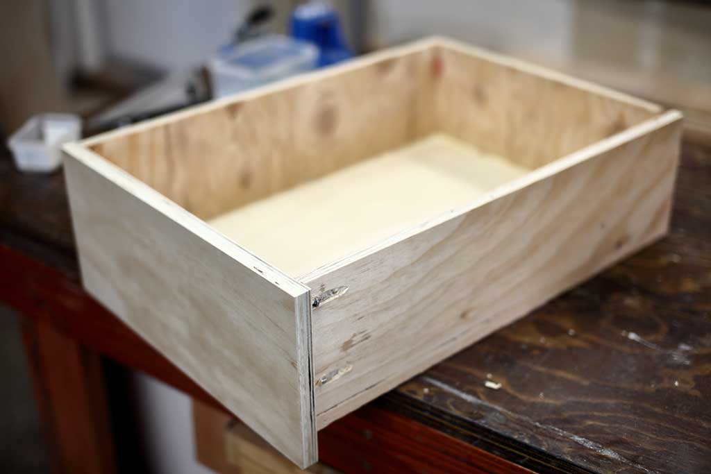 building a drawer box