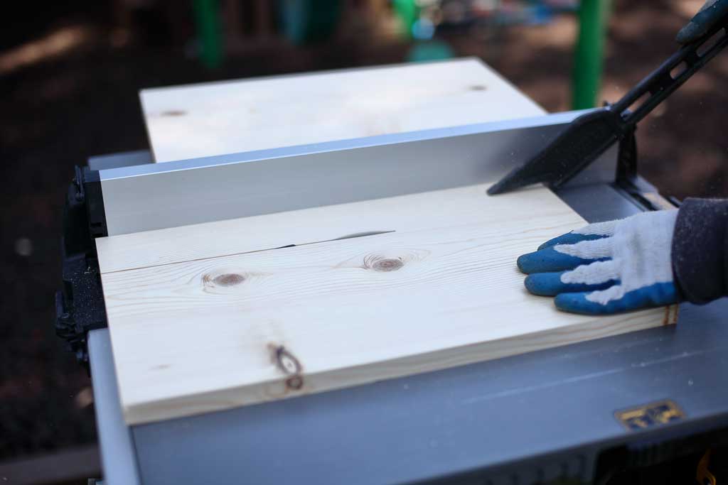 cutting board on table saw