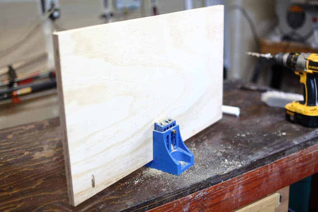 drilling pocket holes using a kreg jig