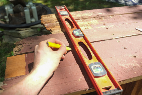 Weekday Projet: Make a Cedar Bench in Less Than 2 Hours