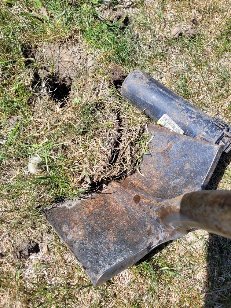 lawn sprinkler shovel