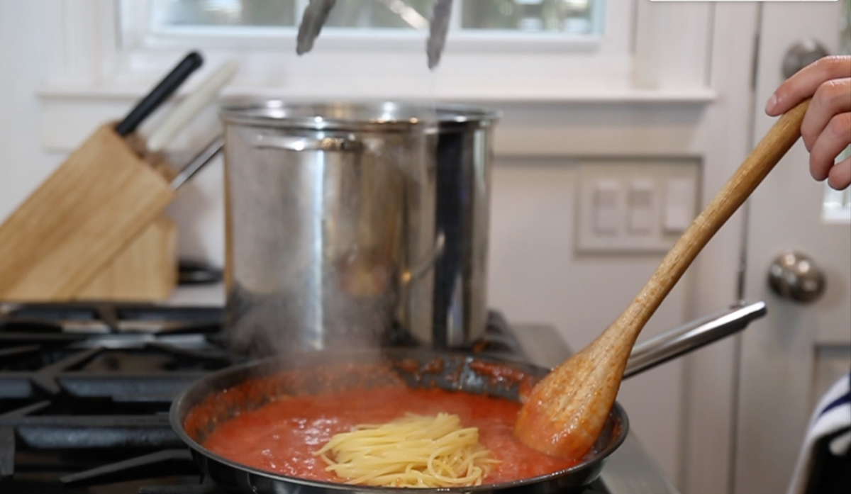 best weeknight tomato sauce