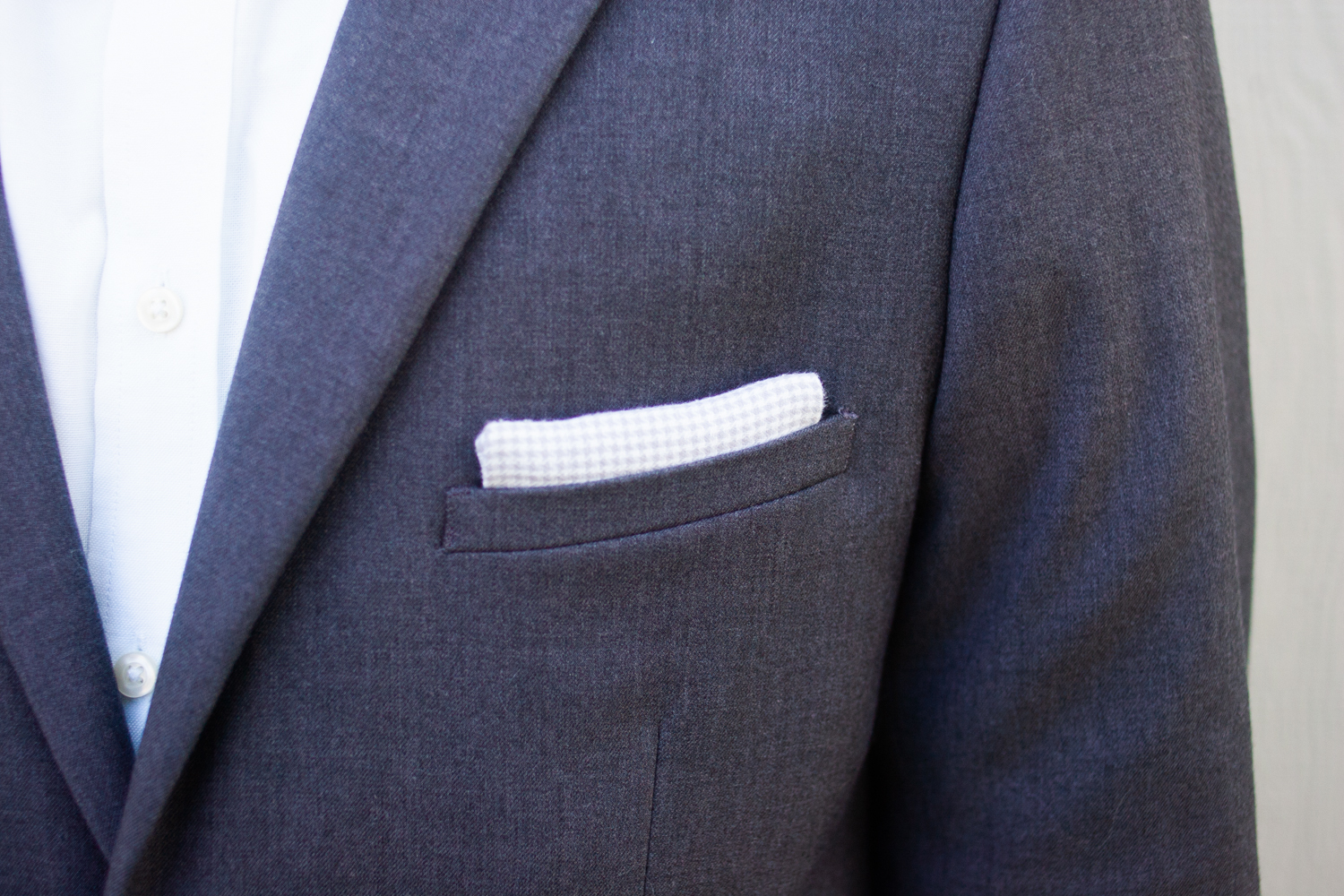 how to fold a pocket square