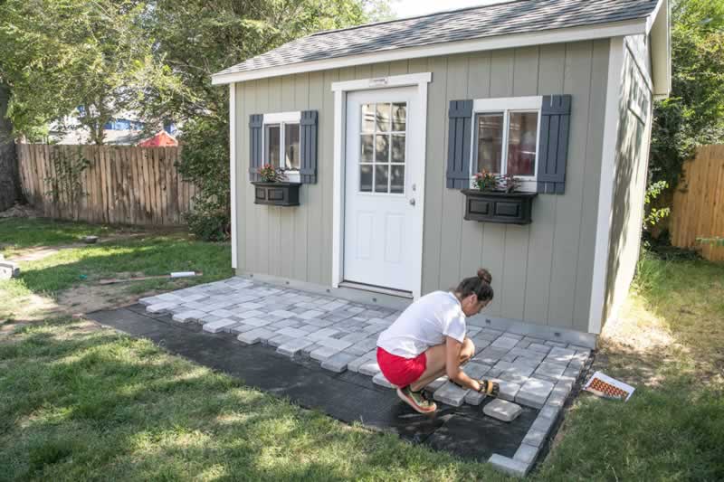 laying pavers