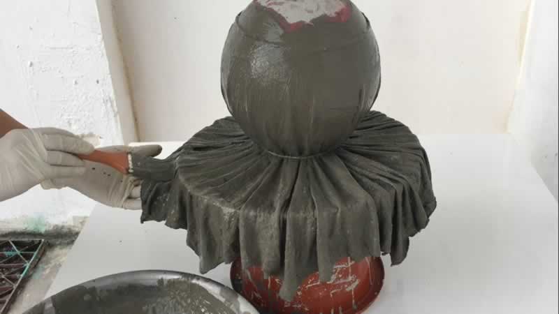 pot from cement and rags