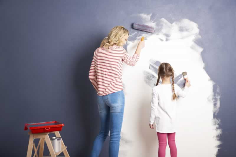 mom and daughter painting